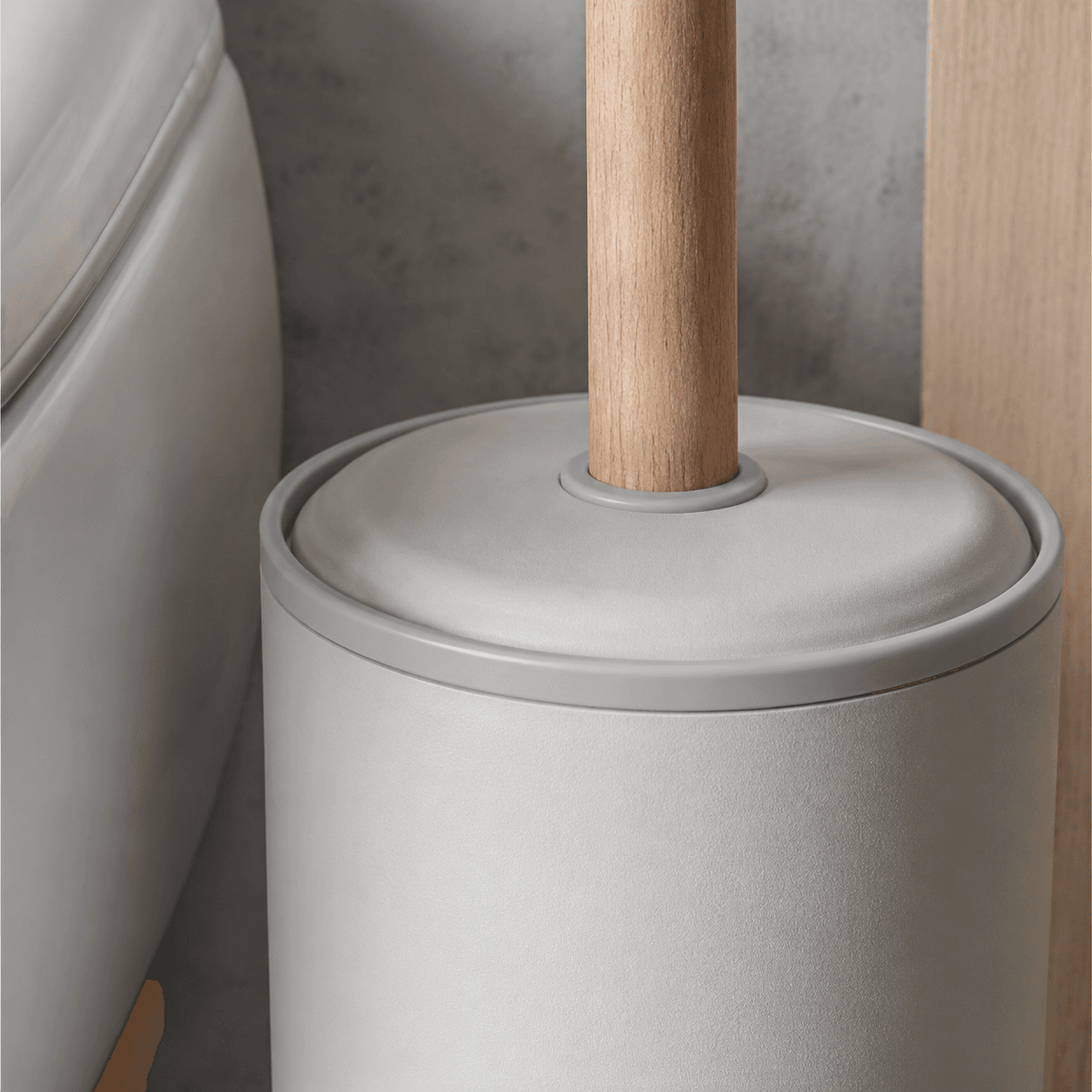 Freestanding Toilet Brush Caddy — Detail